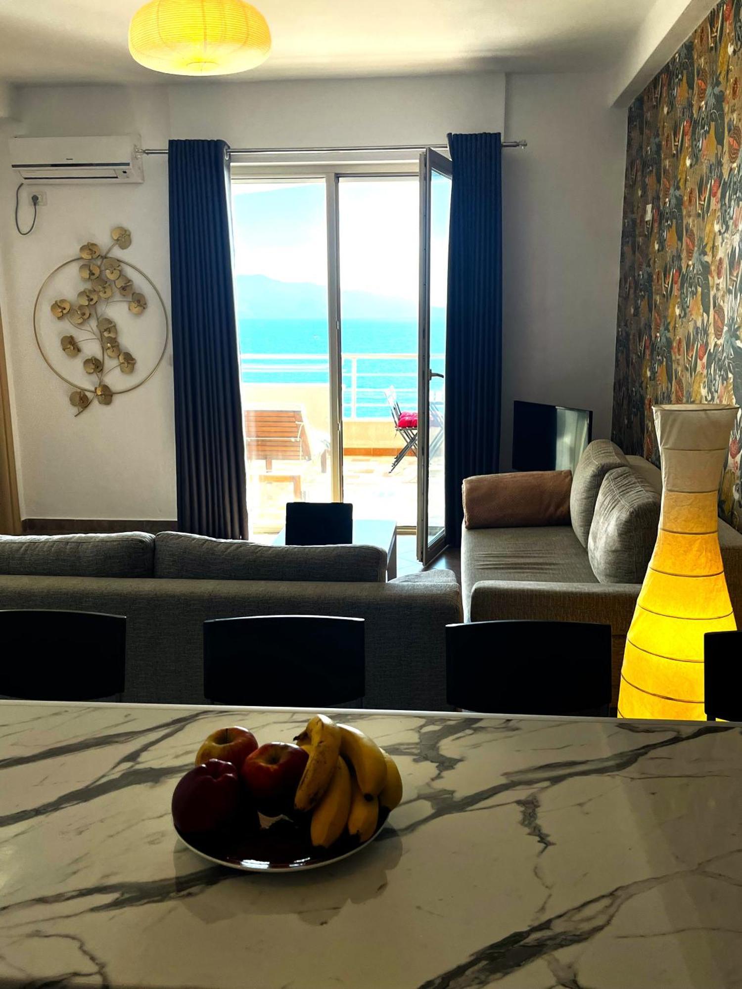 Hygge Seaside With Full Sea View Appartement Saranda